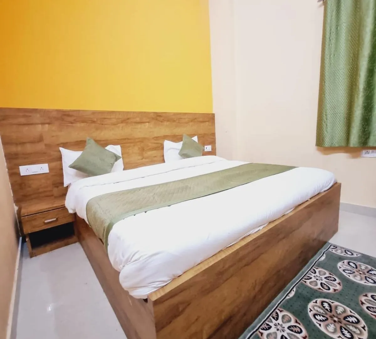Hotel Taj Street Family Home Stay - By Mb Agra