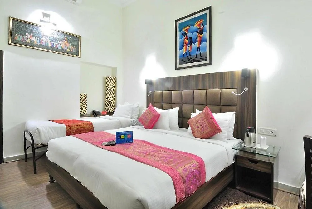 ***  Hotel Taj Street Family Home Stay - By Mb Agra  Indien